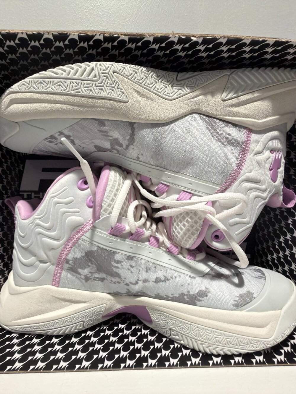 Moolah Kids' Grade School Press Break V2 Basketball Shoes  - Shoe Size: 7.0